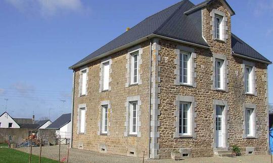 Rénovation de l’ancien presbytère de Désertine en Mayenne (53)